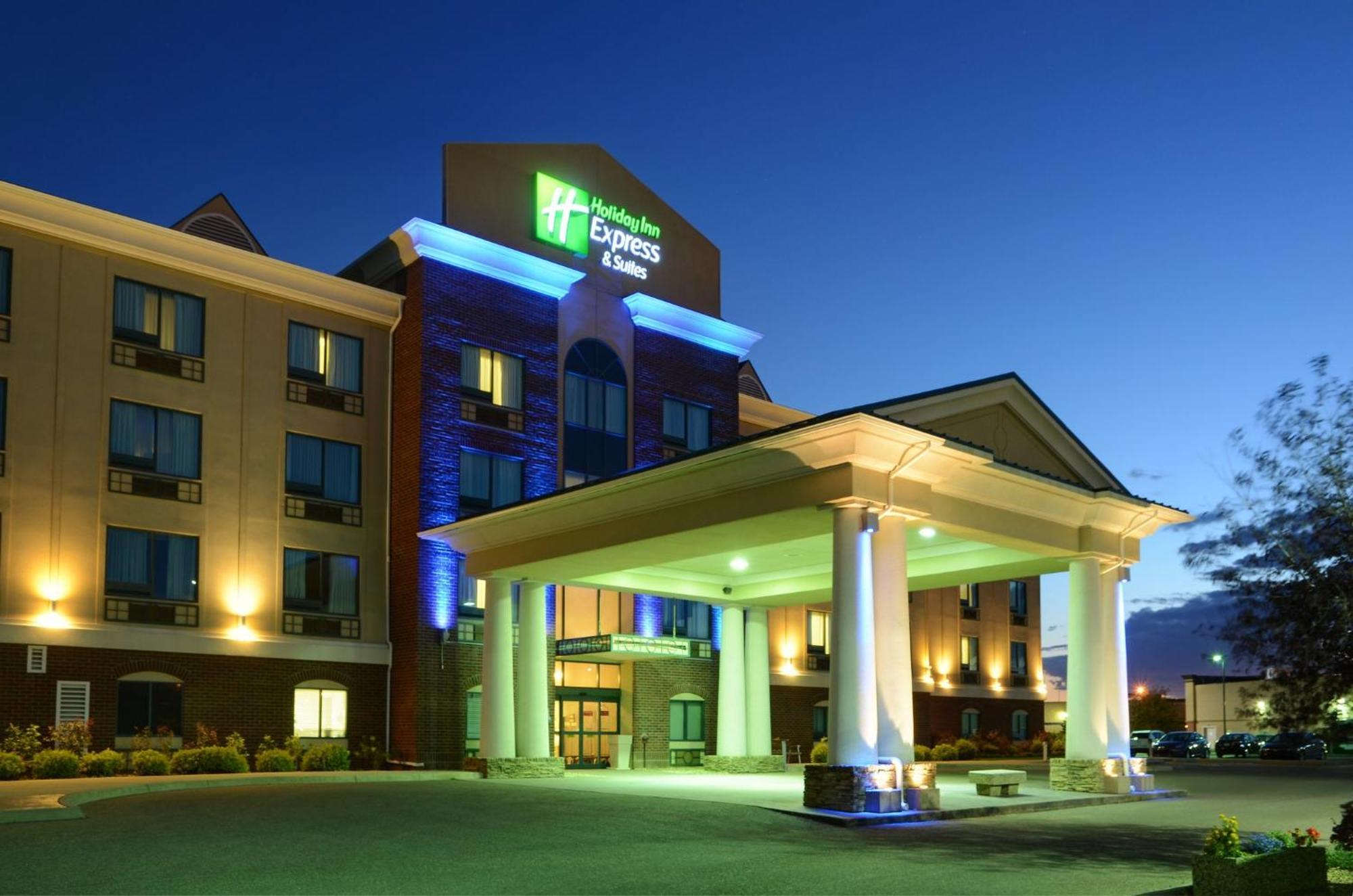 Holiday Inn Express & Suites Medicine Hat, An Ihg Hotel מראה חיצוני תמונה