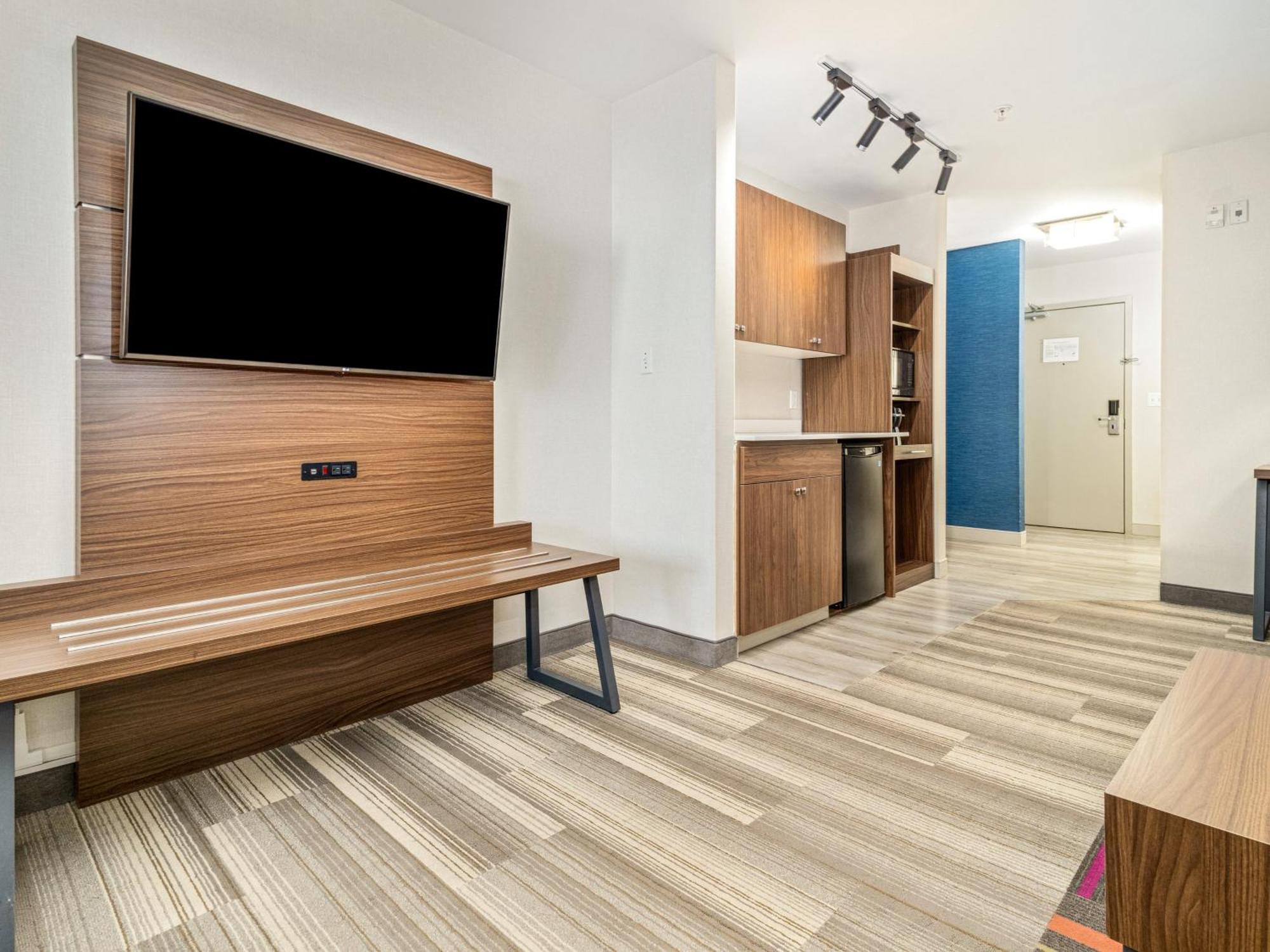 Holiday Inn Express & Suites Medicine Hat By Ihg מראה חיצוני תמונה