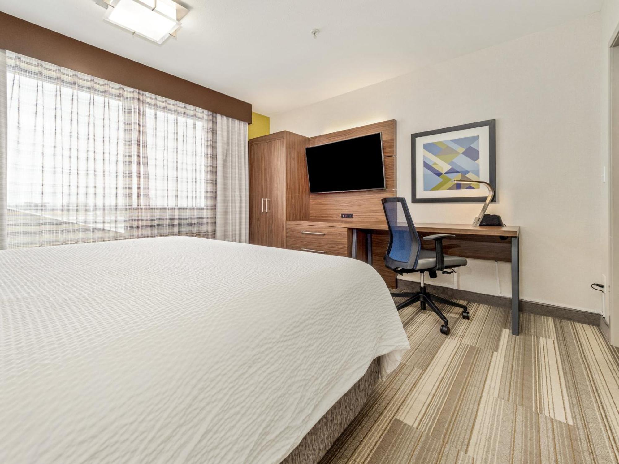 Holiday Inn Express & Suites Medicine Hat By Ihg מראה חיצוני תמונה