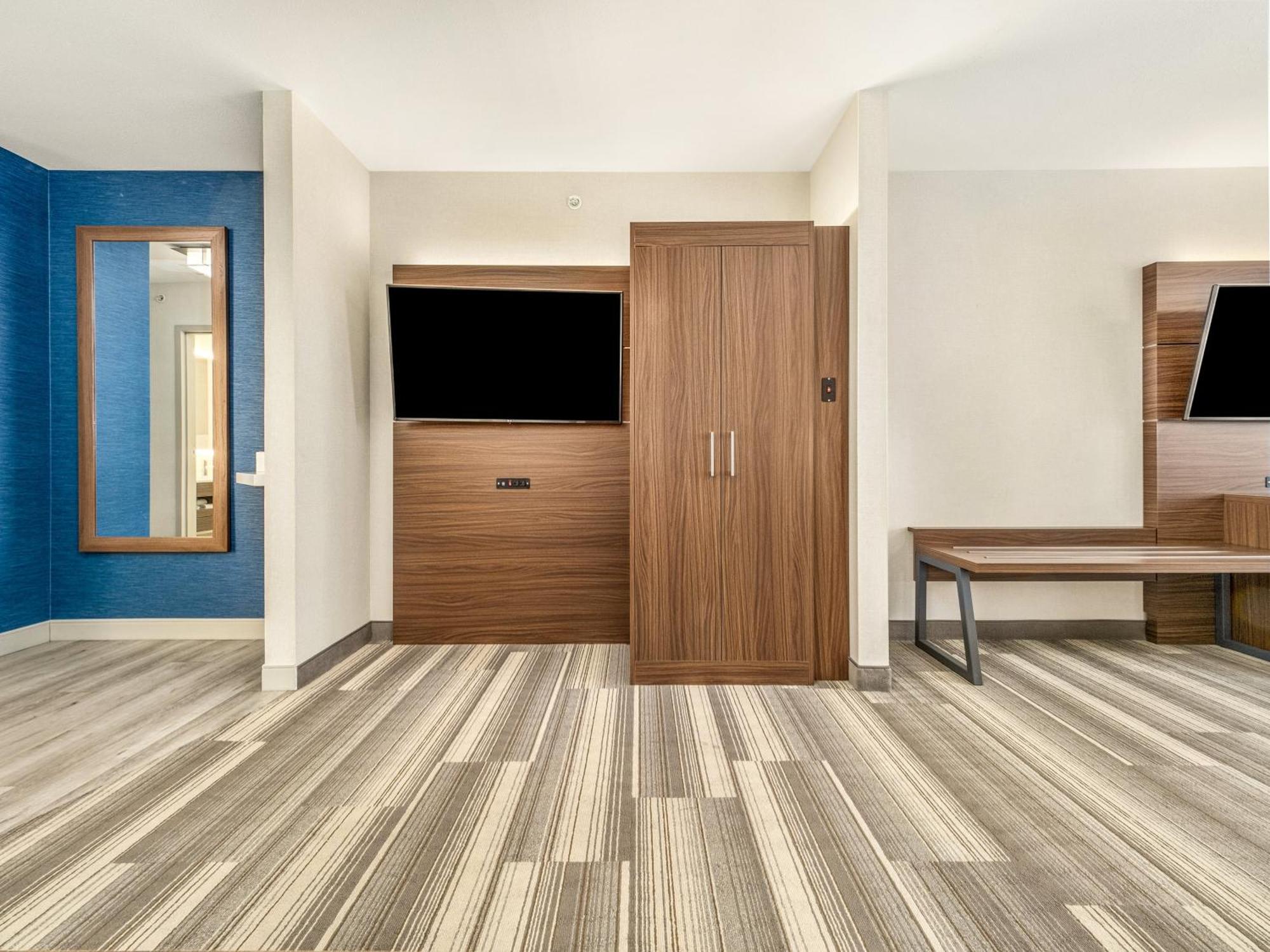 Holiday Inn Express & Suites Medicine Hat By Ihg מראה חיצוני תמונה