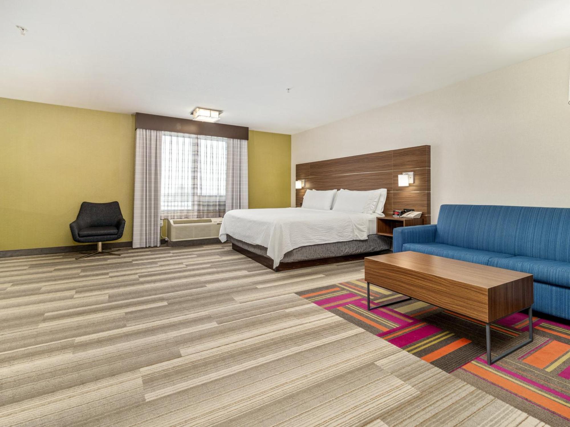 Holiday Inn Express & Suites Medicine Hat By Ihg מראה חיצוני תמונה