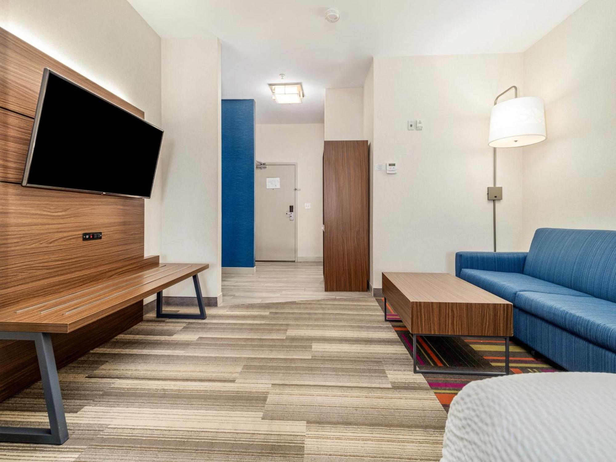 Holiday Inn Express & Suites Medicine Hat By Ihg מראה חיצוני תמונה